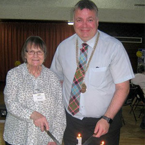 u3a cach cake square